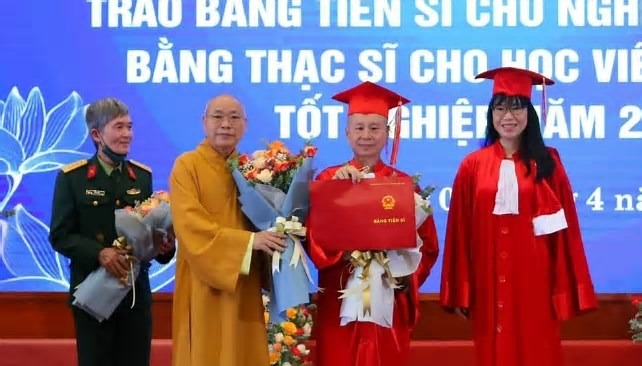 Đại học Luật Hà Nội: Chúng tôi sẽ thu hồi bằng Tiến sỹ của ông Thích Chân Quang, ông ta không xứng đáng